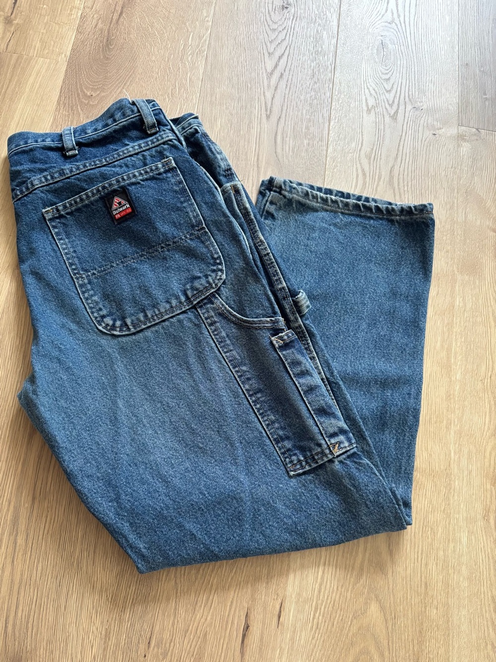 Bulwark FR Carpenter Jeans
Mens 36x32 Blue
Heavyweight Excel FR Denim
PEJ8SW1